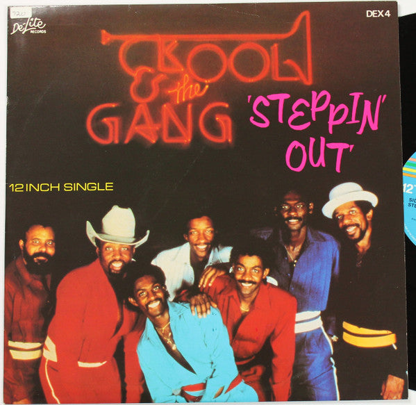 Kool & The Gang : Steppin' Out  (12", Single)